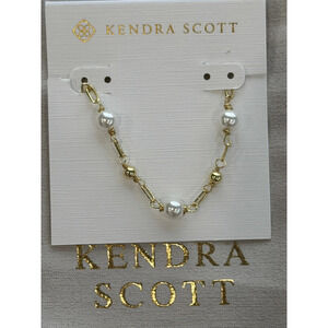 Kendra Scott white pearl bracelet